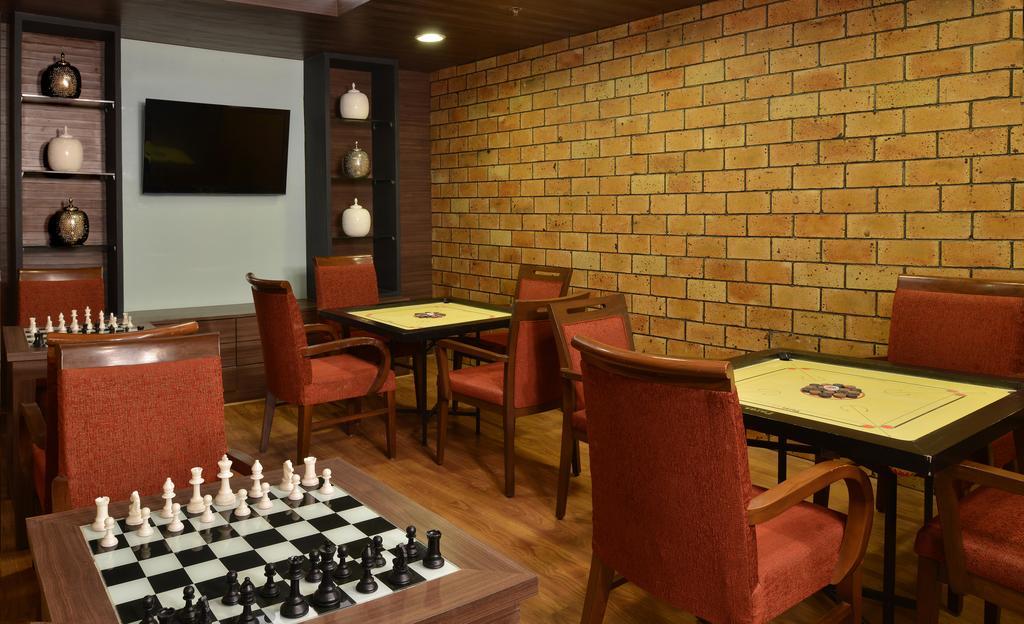 Radisson Resort & Spa Kandla Gāndhīdhām Extérieur photo