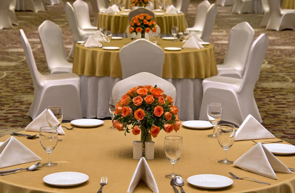 Radisson Resort & Spa Kandla Gāndhīdhām Extérieur photo