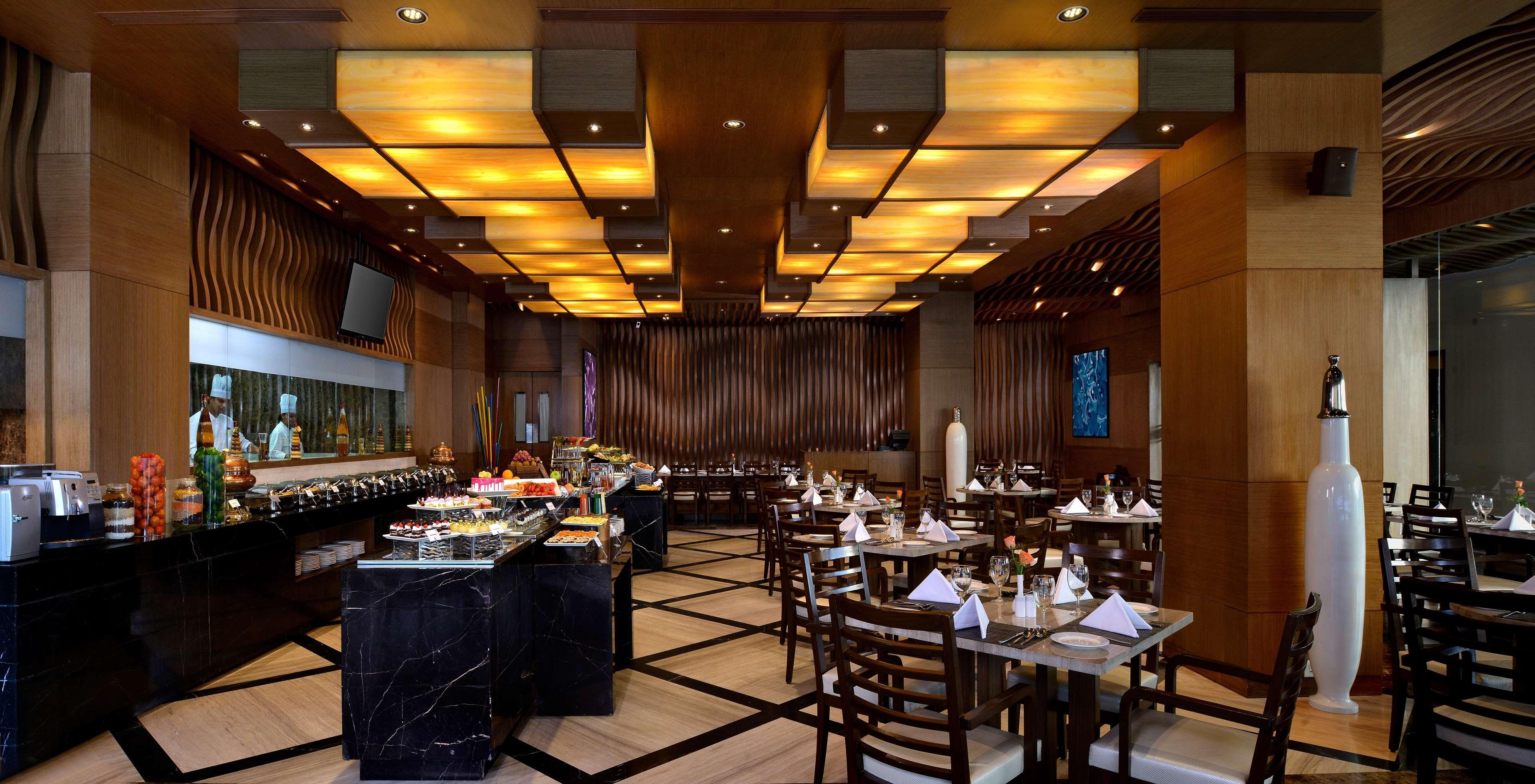 Radisson Resort & Spa Kandla Gāndhīdhām Extérieur photo