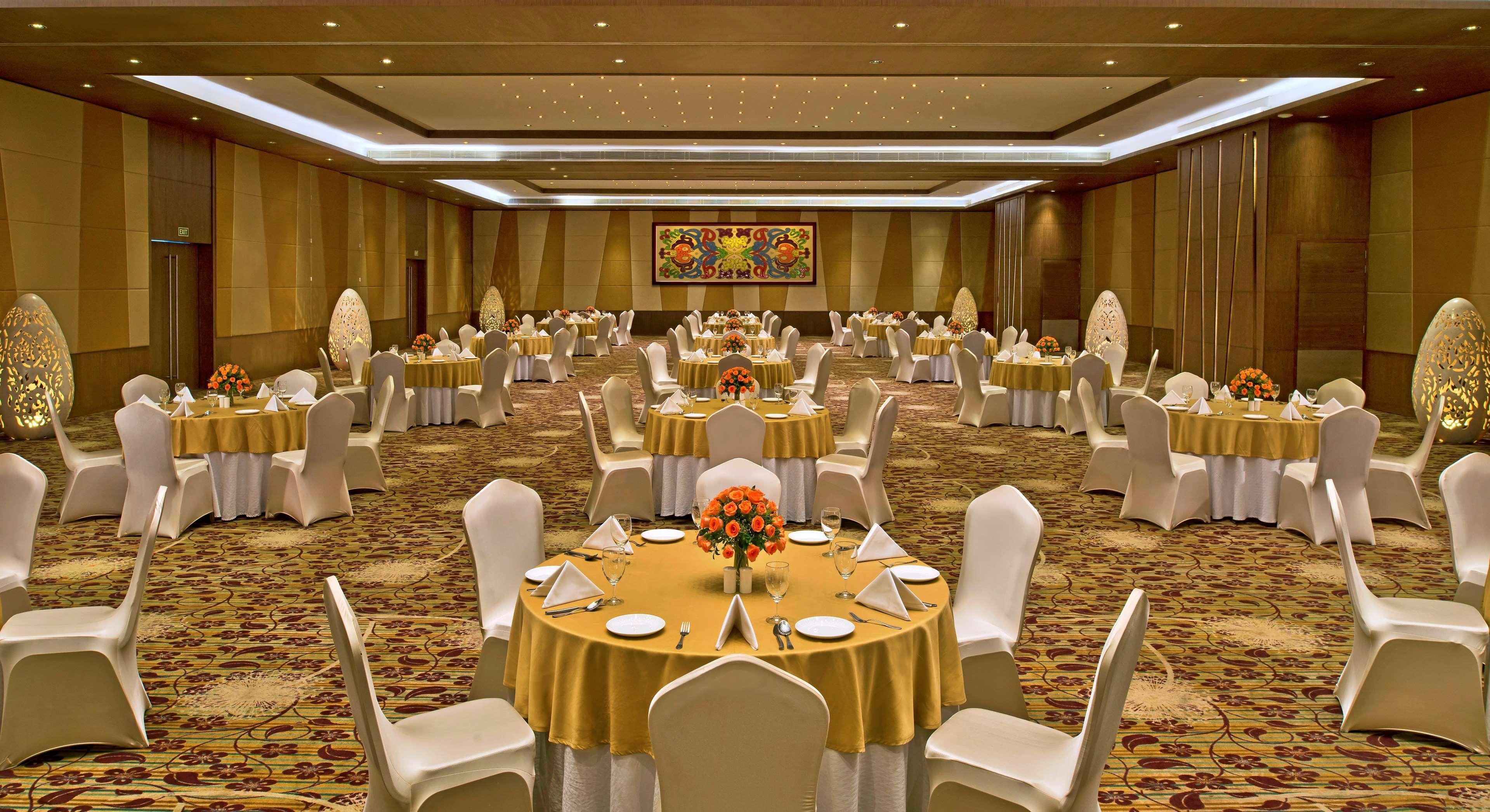 Radisson Resort & Spa Kandla Gāndhīdhām Extérieur photo