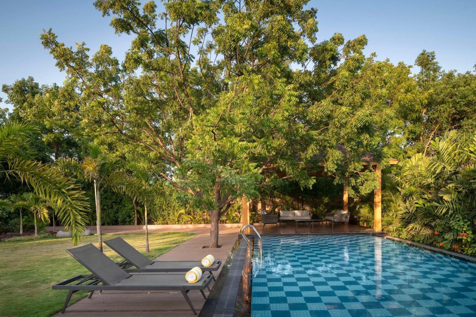 Radisson Resort & Spa Kandla Gāndhīdhām Extérieur photo