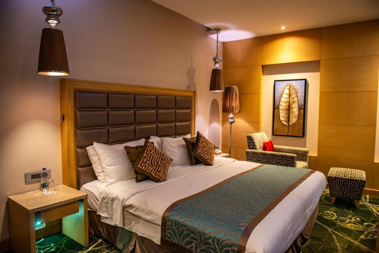 Radisson Resort & Spa Kandla Gāndhīdhām Extérieur photo